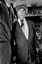 Load image into Gallery viewer, Facing New York